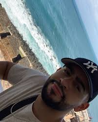 <em>luis A</em>
